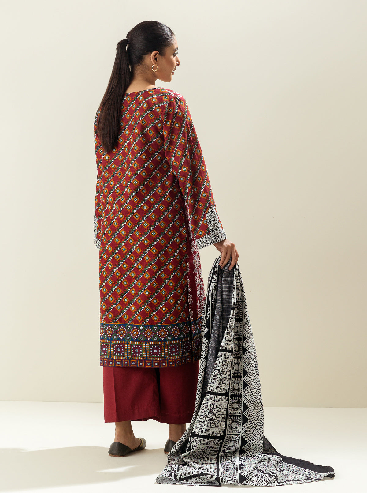 3 PIECE - PRINTED KHADDAR SUIT - RED BAG MORBAGH WN_22   