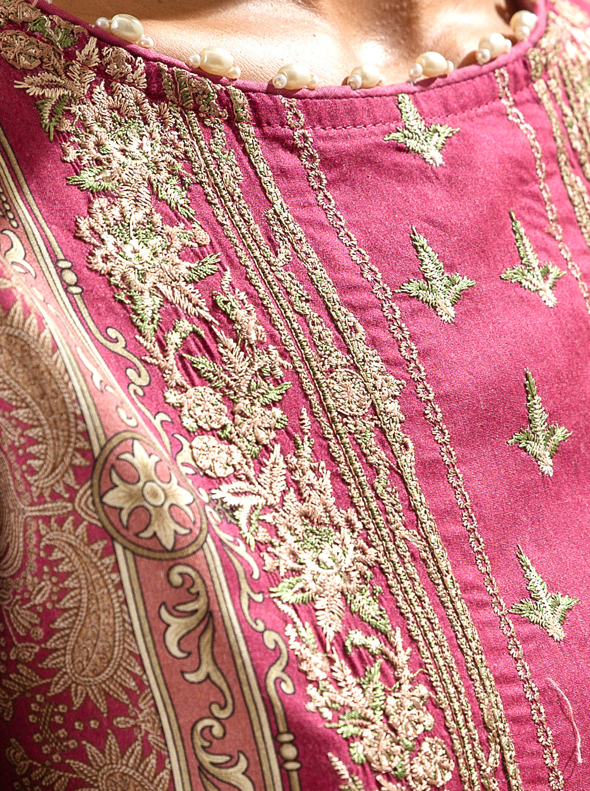 3 PIECE - EMBROIDERED LAWN SUIT - ETERNAL BLISS MORBAGH SU_22   