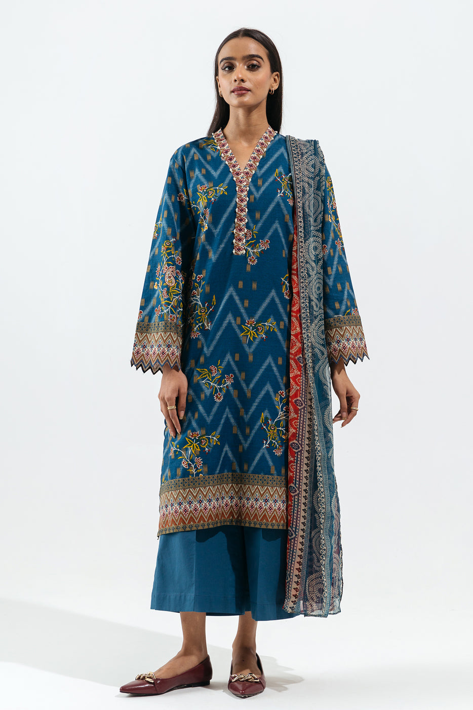 2 PIECE - PRINTED KHADDAR SUIT - ORIENTAL FLORA