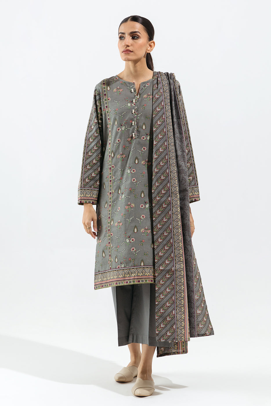 3 PIECE - PRINTED KHADDAR SUIT - GREY GLEAM