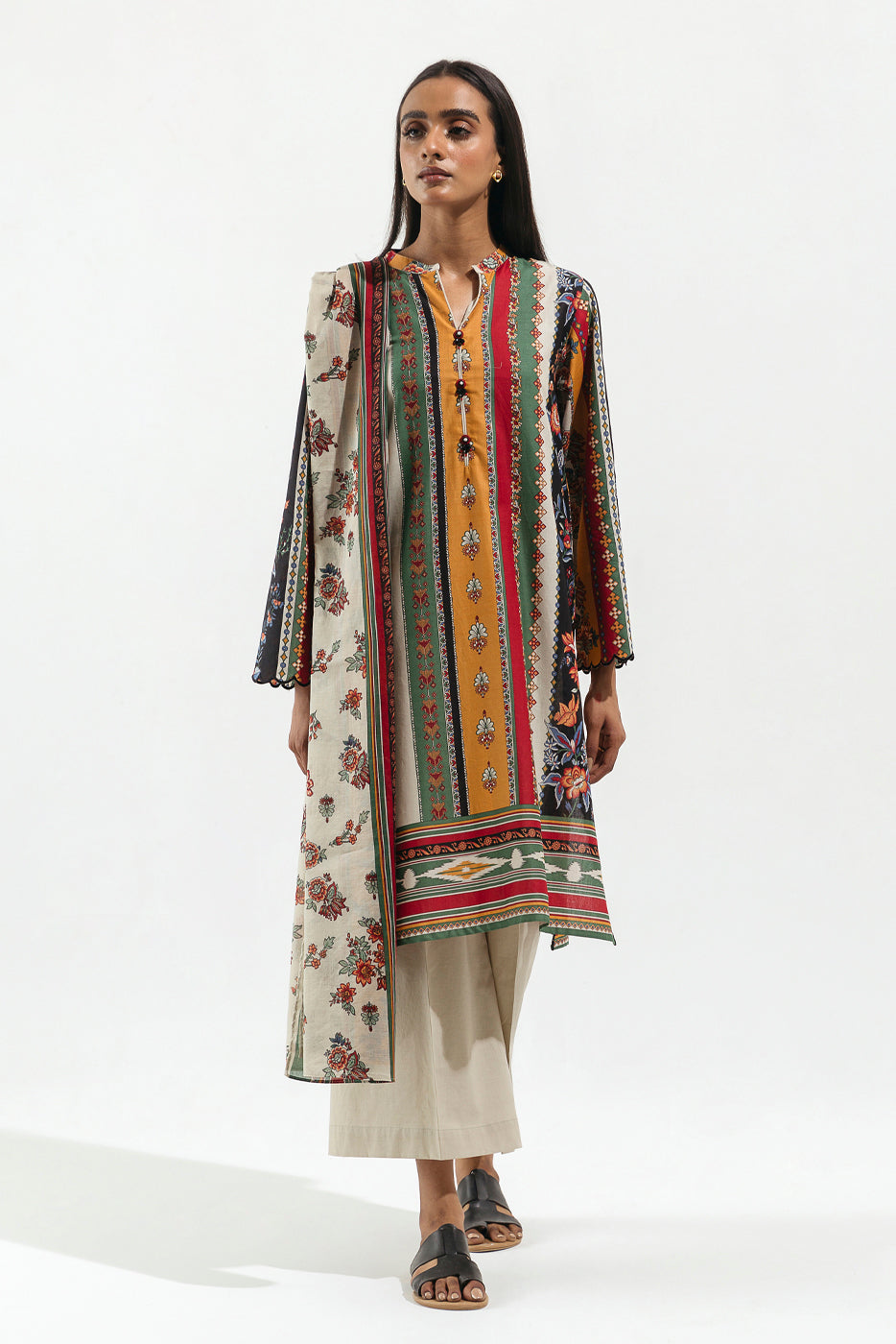 Classical Craft Printed Lawn Suit - Stylish 2-Piece Ensemble"