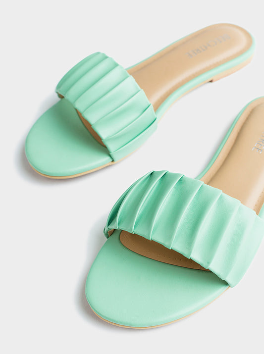 FOOTWEAR