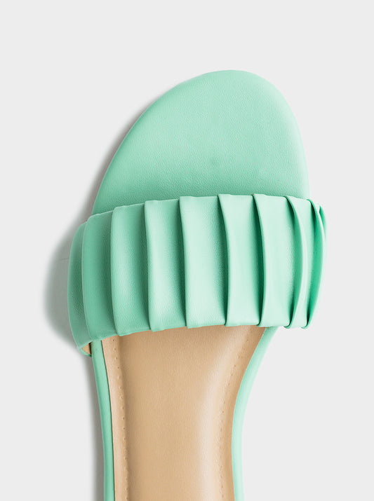 FOOTWEAR