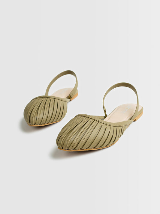FOOTWEAR
