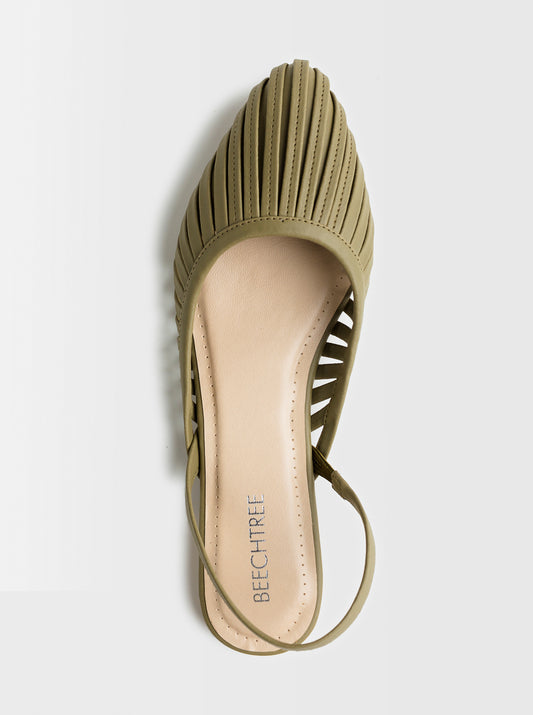 FOOTWEAR
