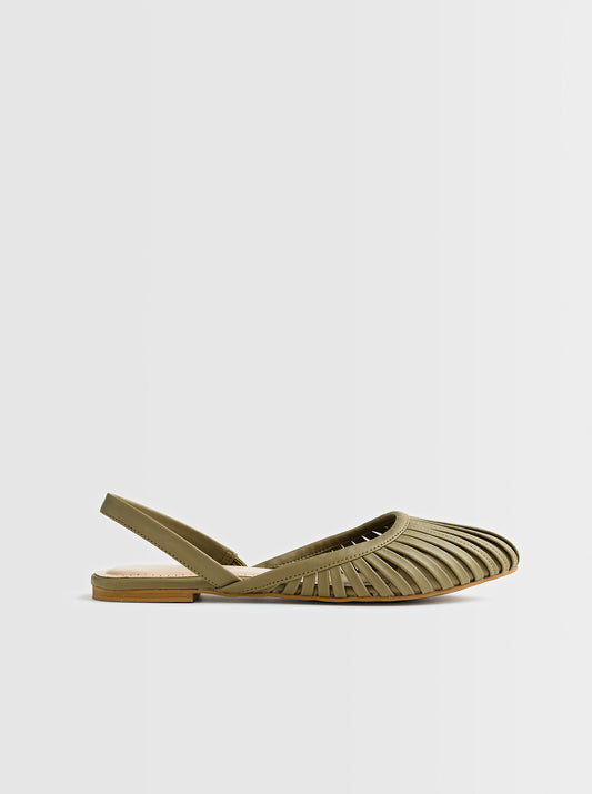 FOOTWEAR