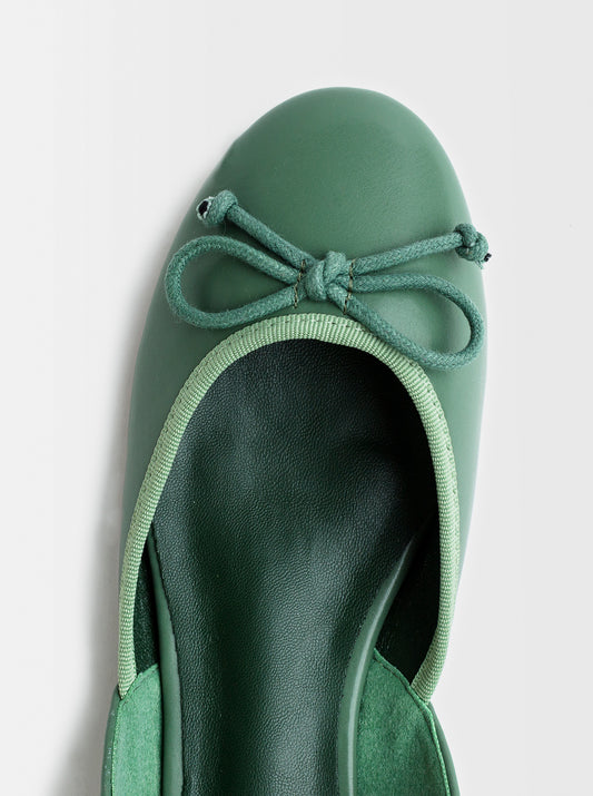 FOOTWEAR