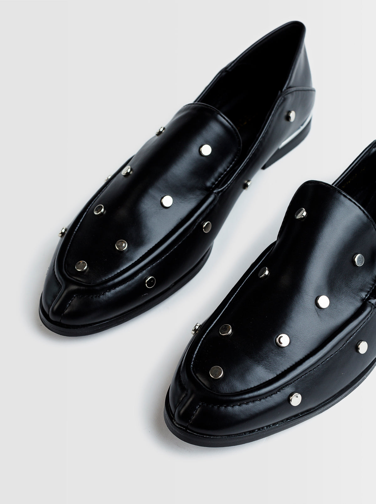 FOOTWEAR