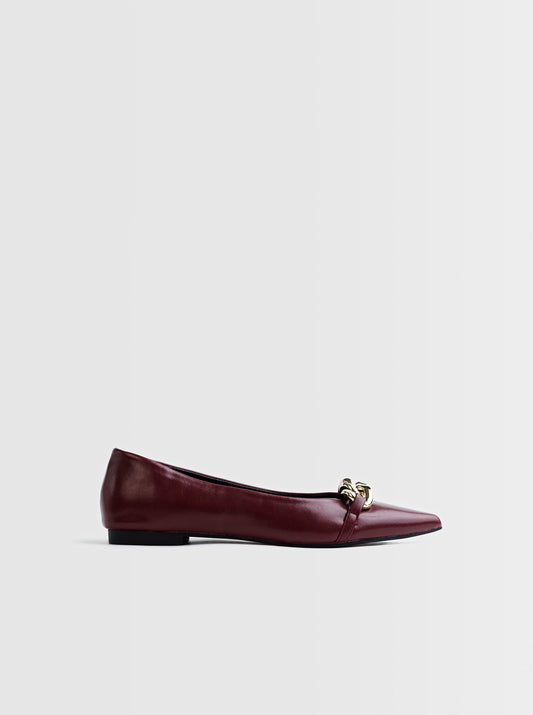 FOOTWEAR