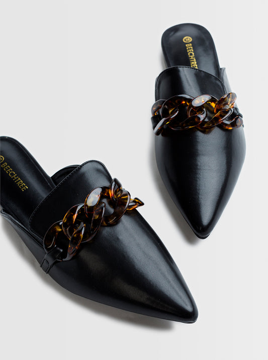 FOOTWEAR