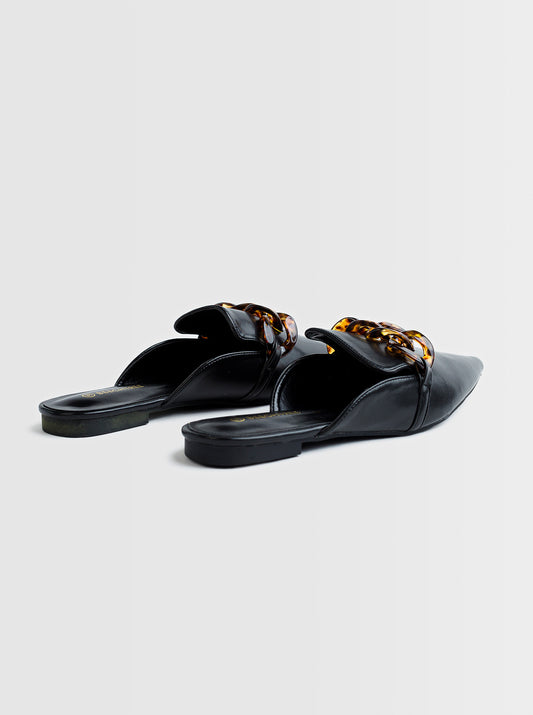 FOOTWEAR