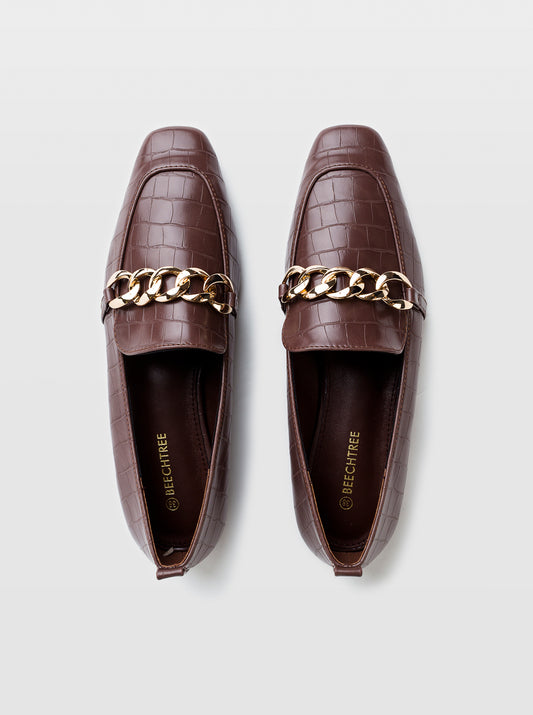 FOOTWEAR