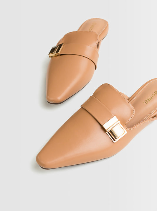 FOOTWEAR