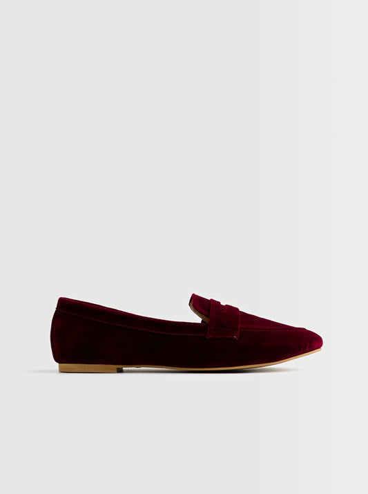 FOOTWEAR