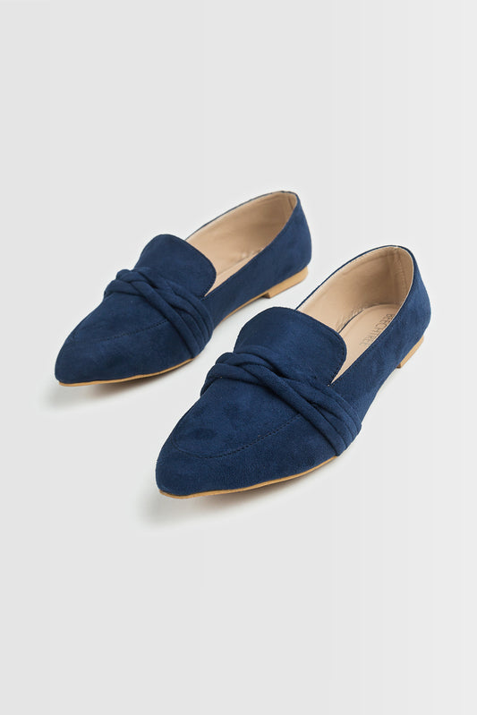 FOOTWEAR