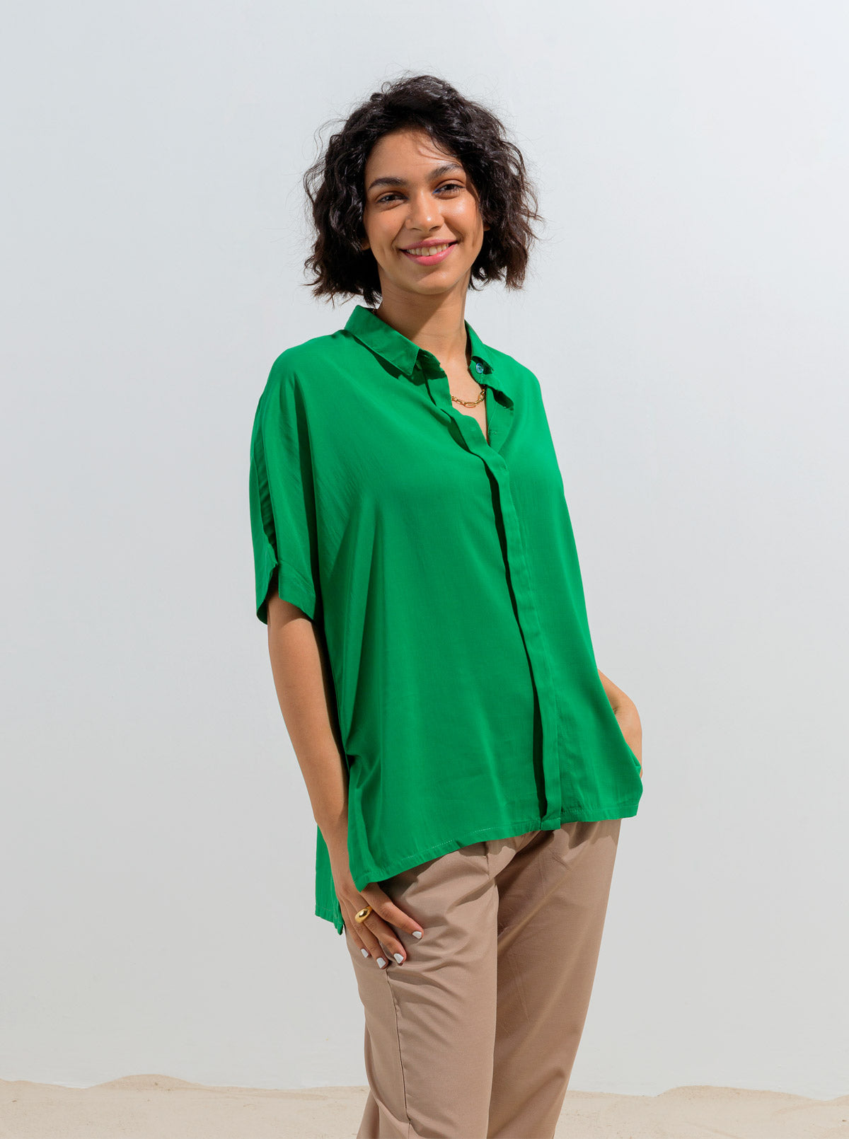 BRIGHT GREEN FLOWY COLLAR SHIRT