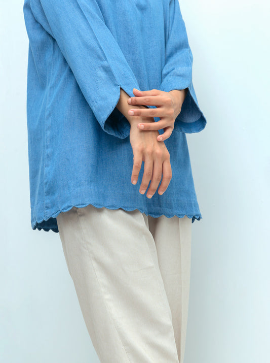 DENIM SCALLOPED HEM TOP