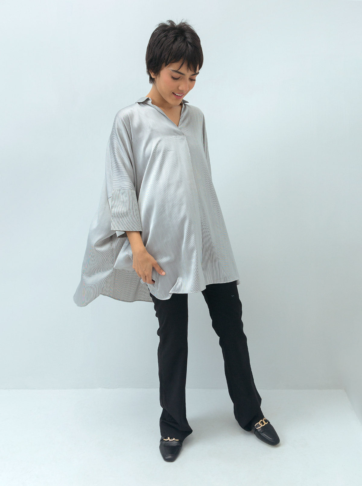 GRAY STRIPED BAGGY SILK COLLAR SHIRT