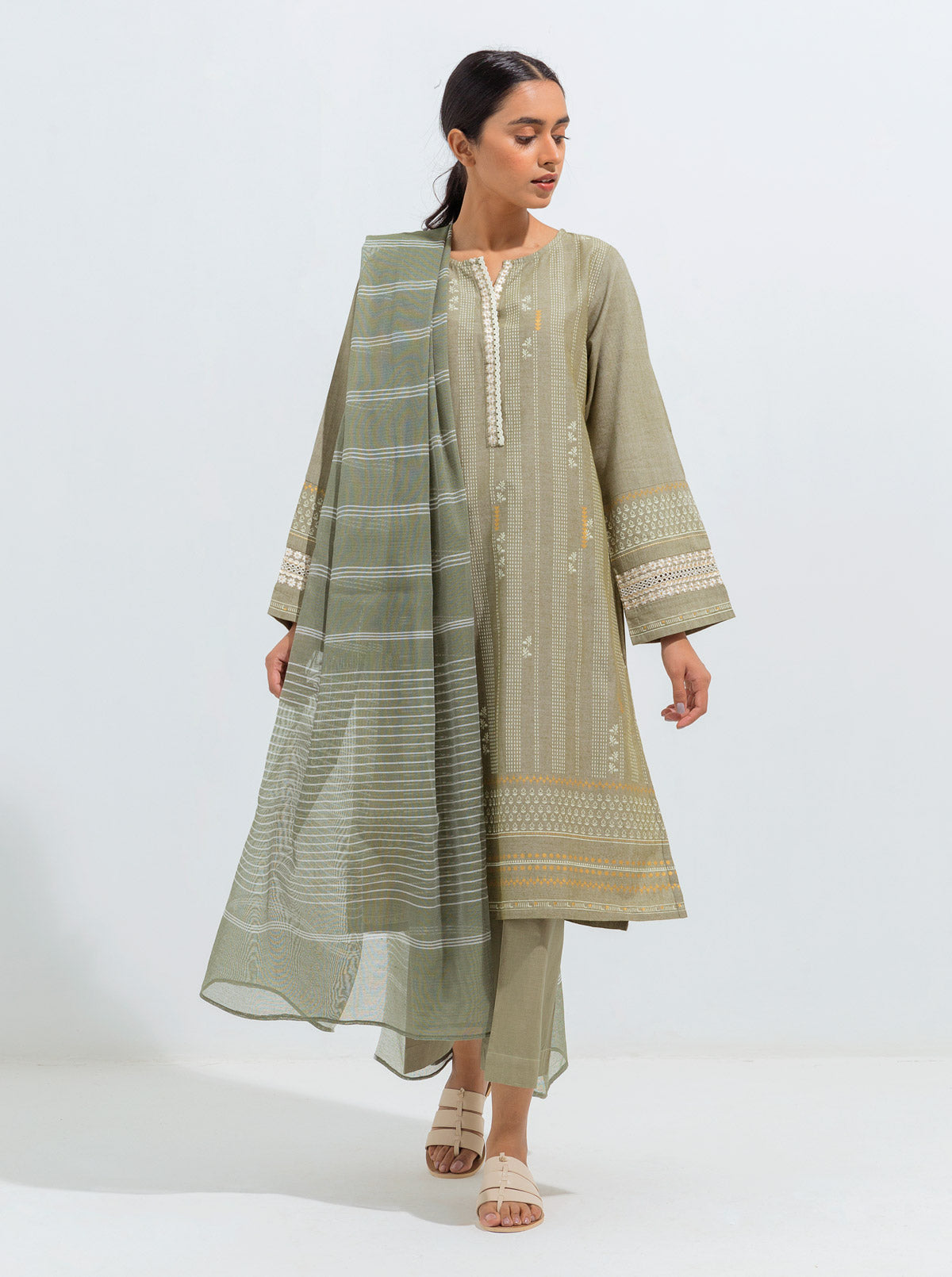 EMBROIDERED SHIRT WITH DUPATTA