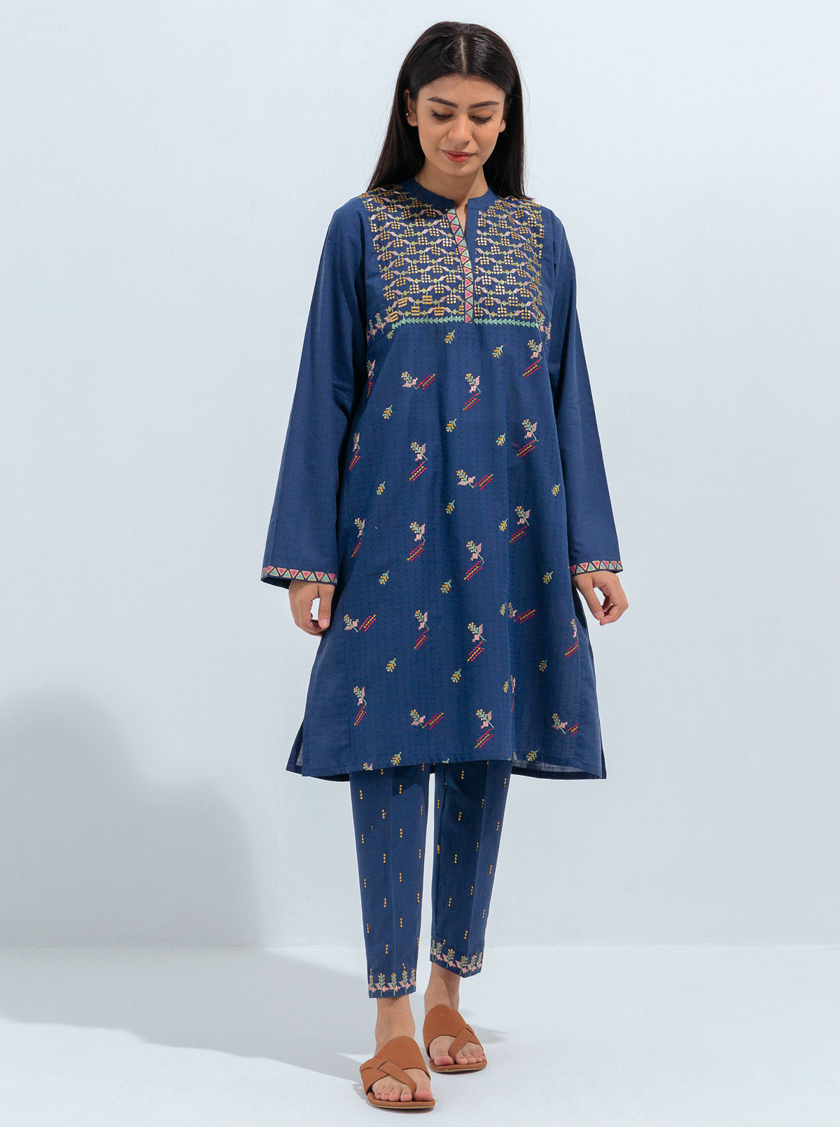 2 PIECE EMBROIDERED YARN DYED COTTON SUIT (LUXURY PRET)