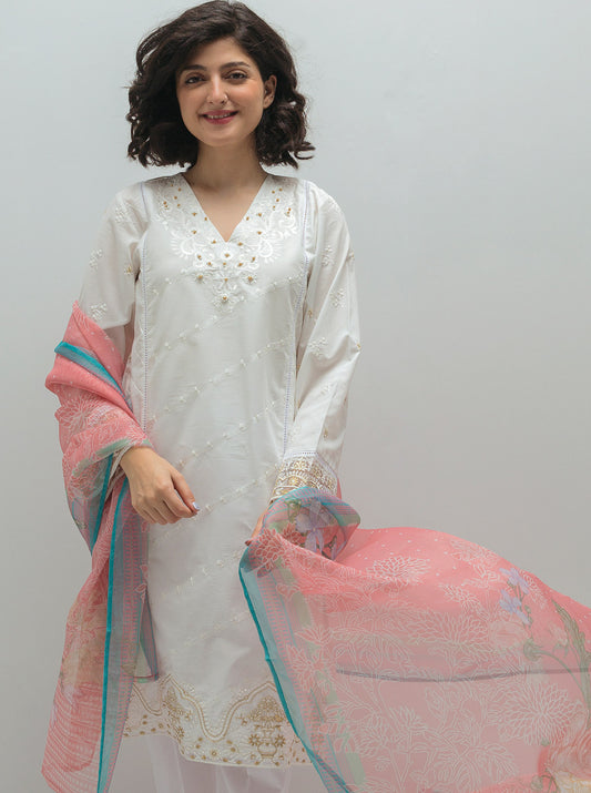 2 PIECE EMBROIDERED LAWN SUIT (PRET)