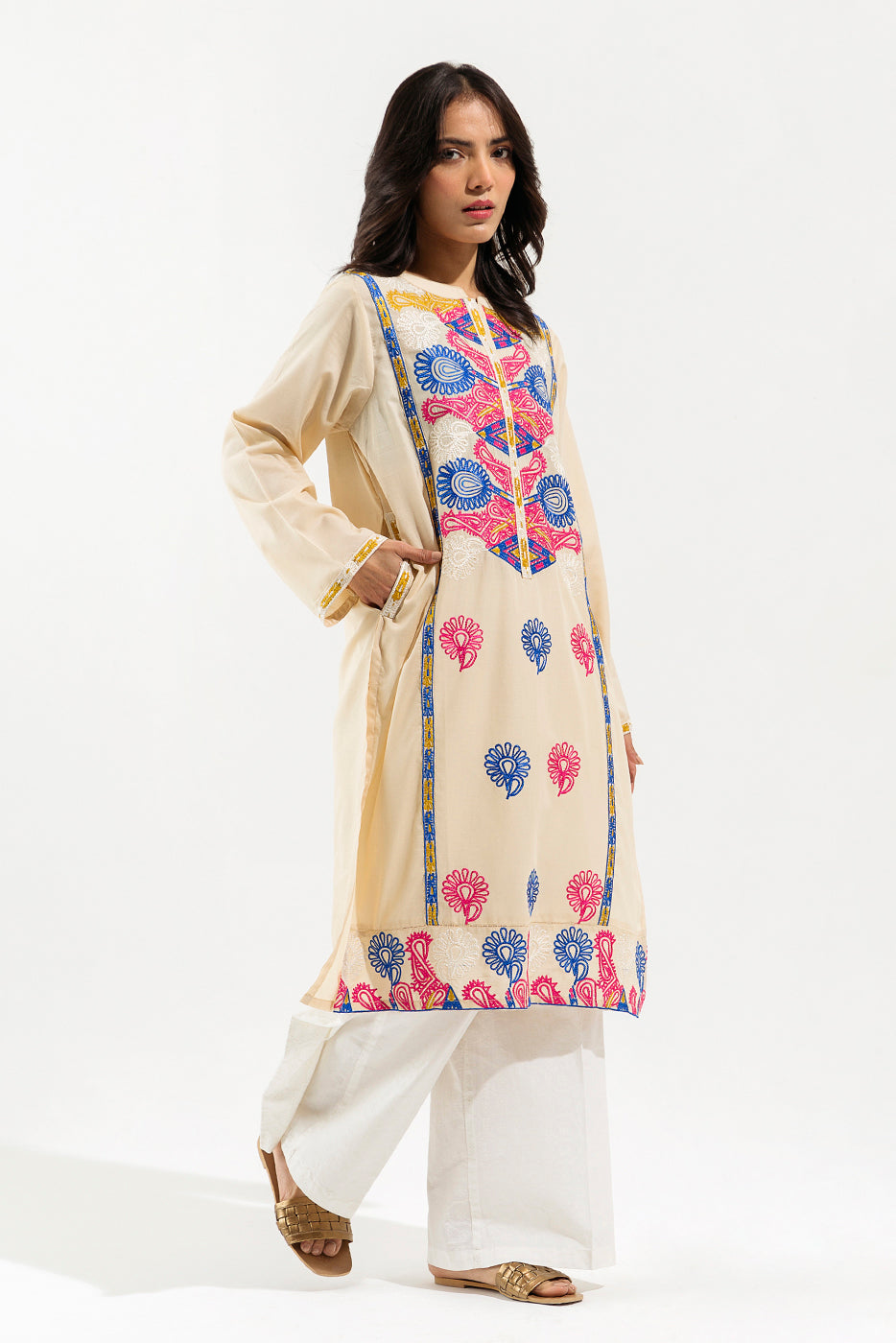 EMBROIDERED LAWN SHIRT (PRET)