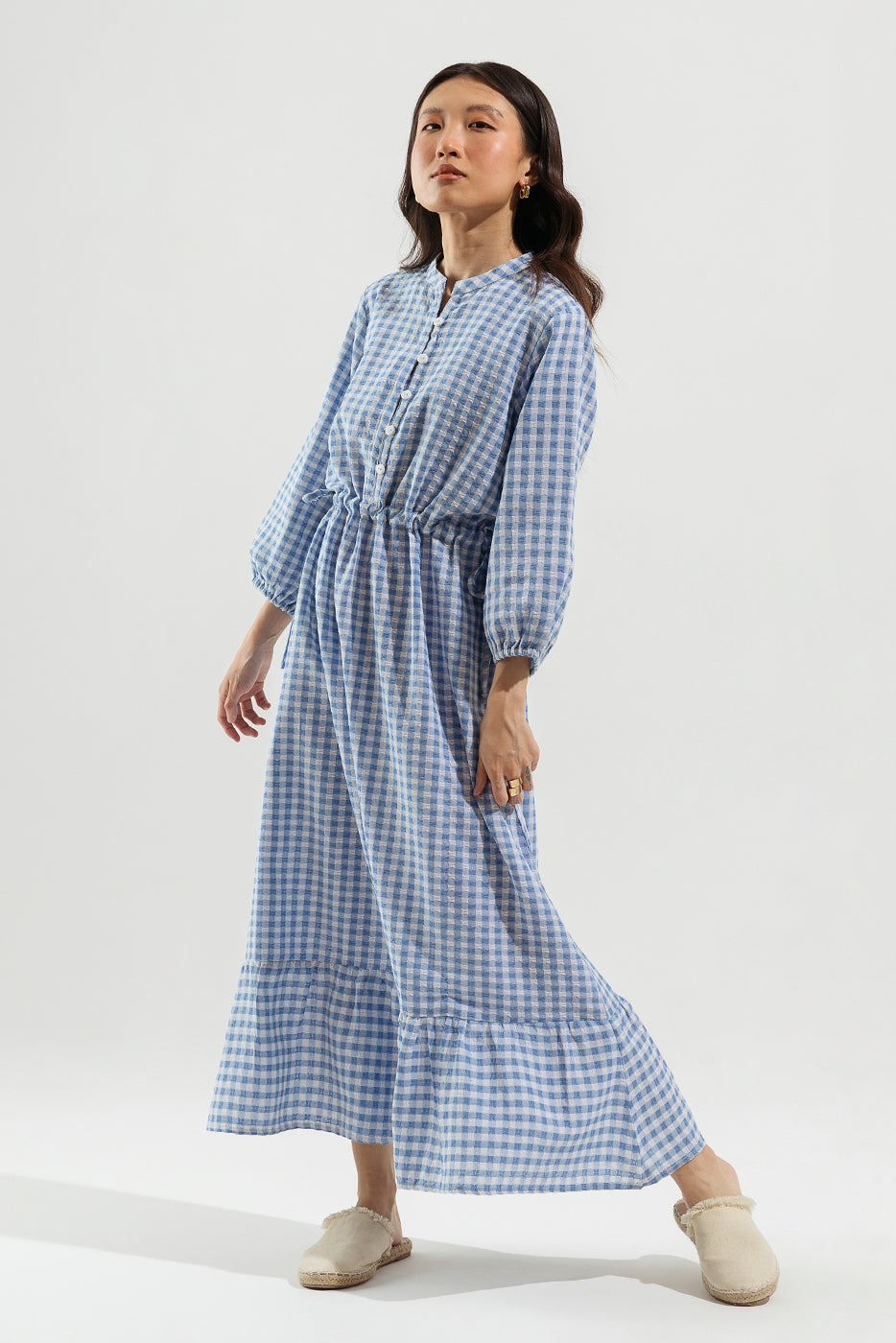 WHITE AND BLUE CHECKERED TIERED DRESS