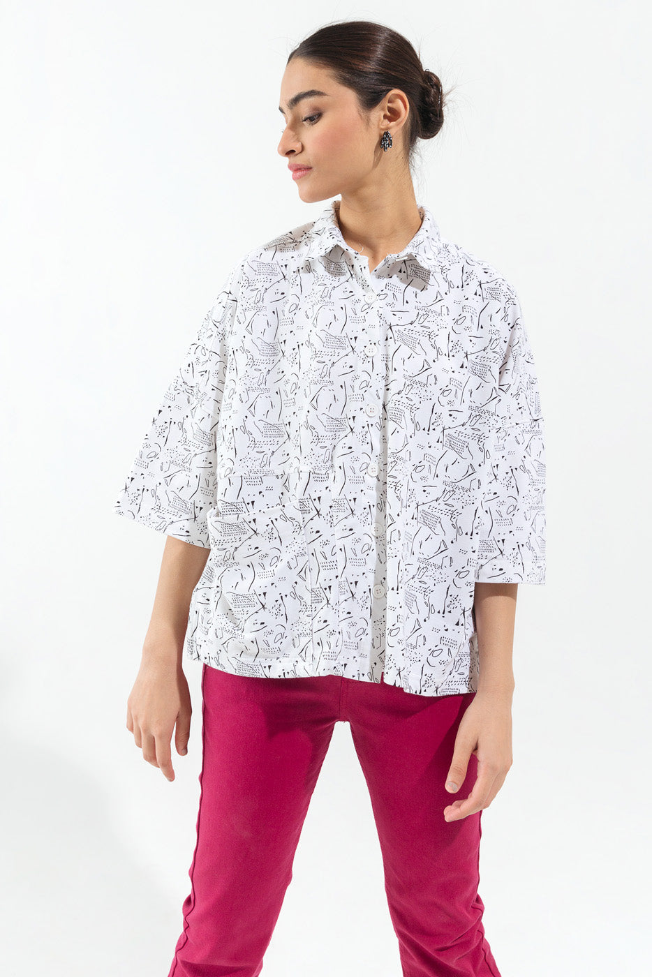 WHITE PRINTED BUTTON DOWN SHIRT