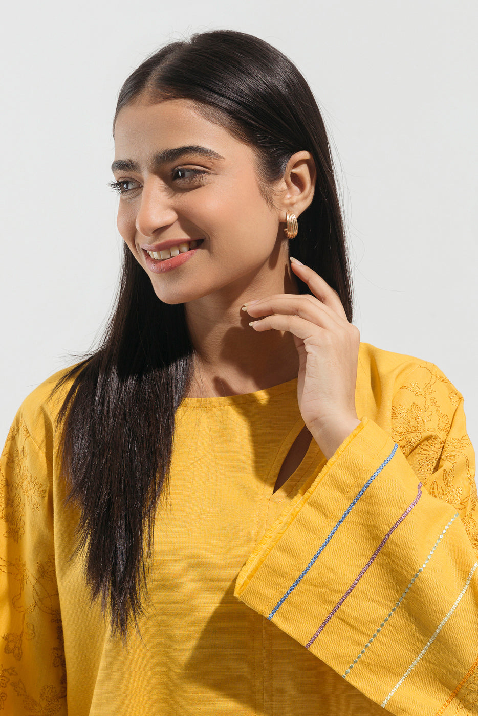 EMBROIDERED SLUB KHADDAR SHIRT (PRET)