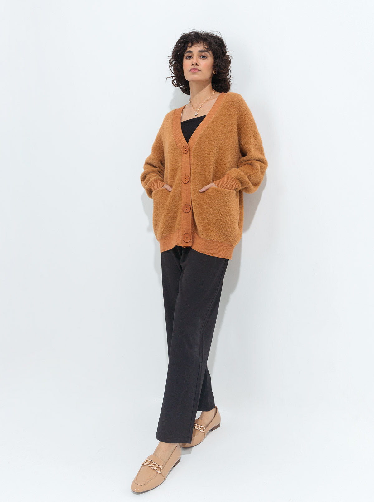 CAMEL BROWN OVERSIZED FUZZY CARDIGAN