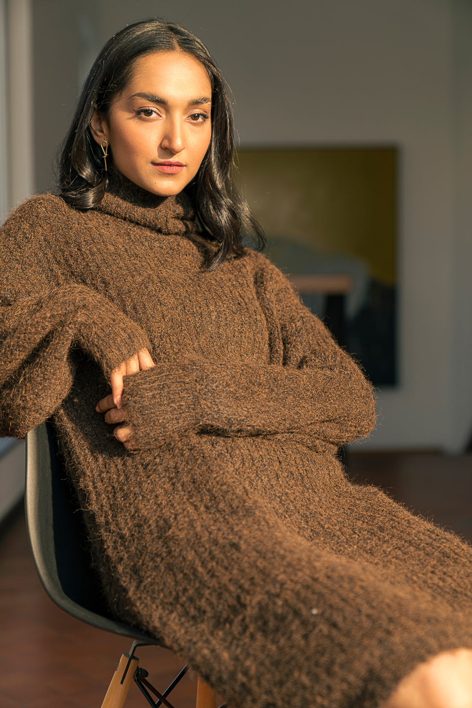 BROWN TURTLENECK LONG SWEATER DRESS