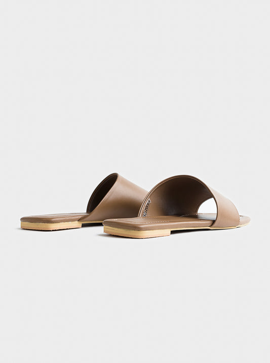 FOOTWEAR