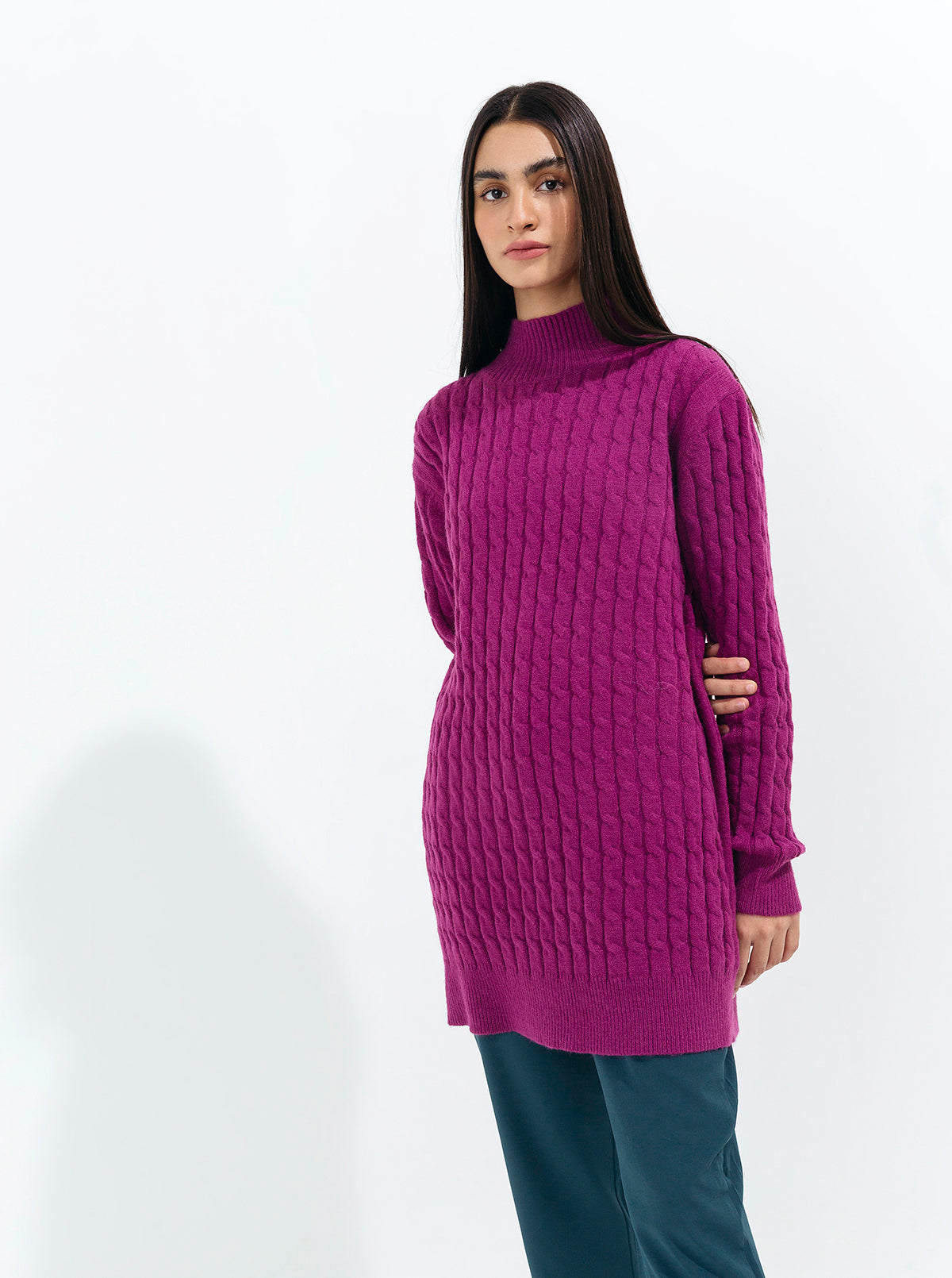 PLUM CABLE KNIT LONG PULLOVER