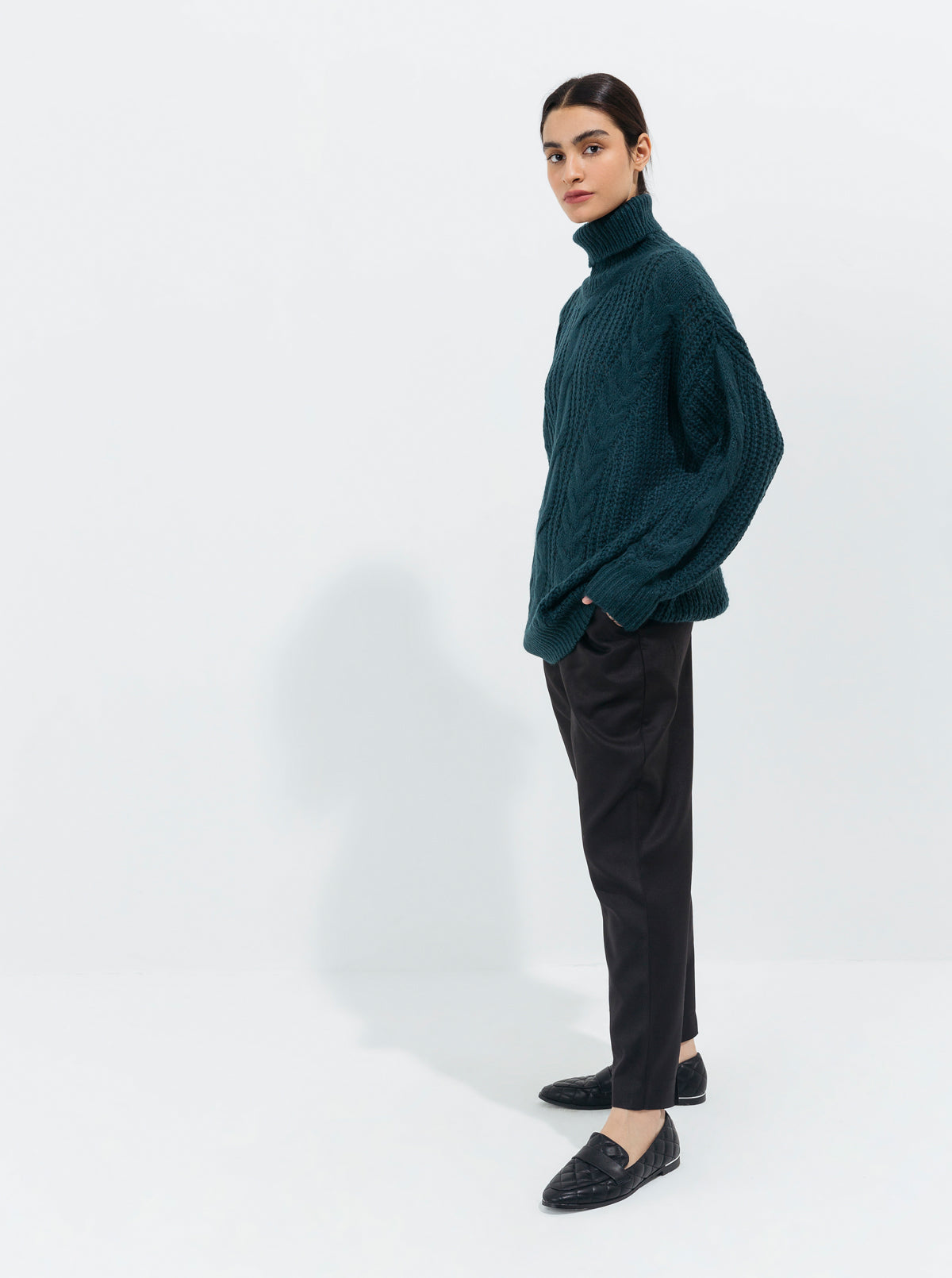 TEAL GREEN TURTLE NECK MIXED CABLE PULLOVER