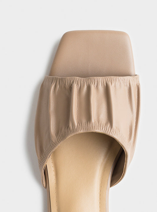FOOTWEAR