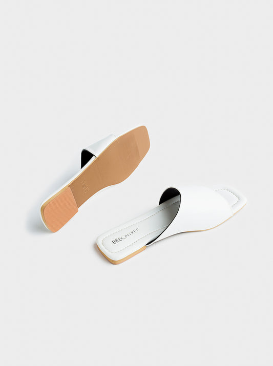 FOOTWEAR