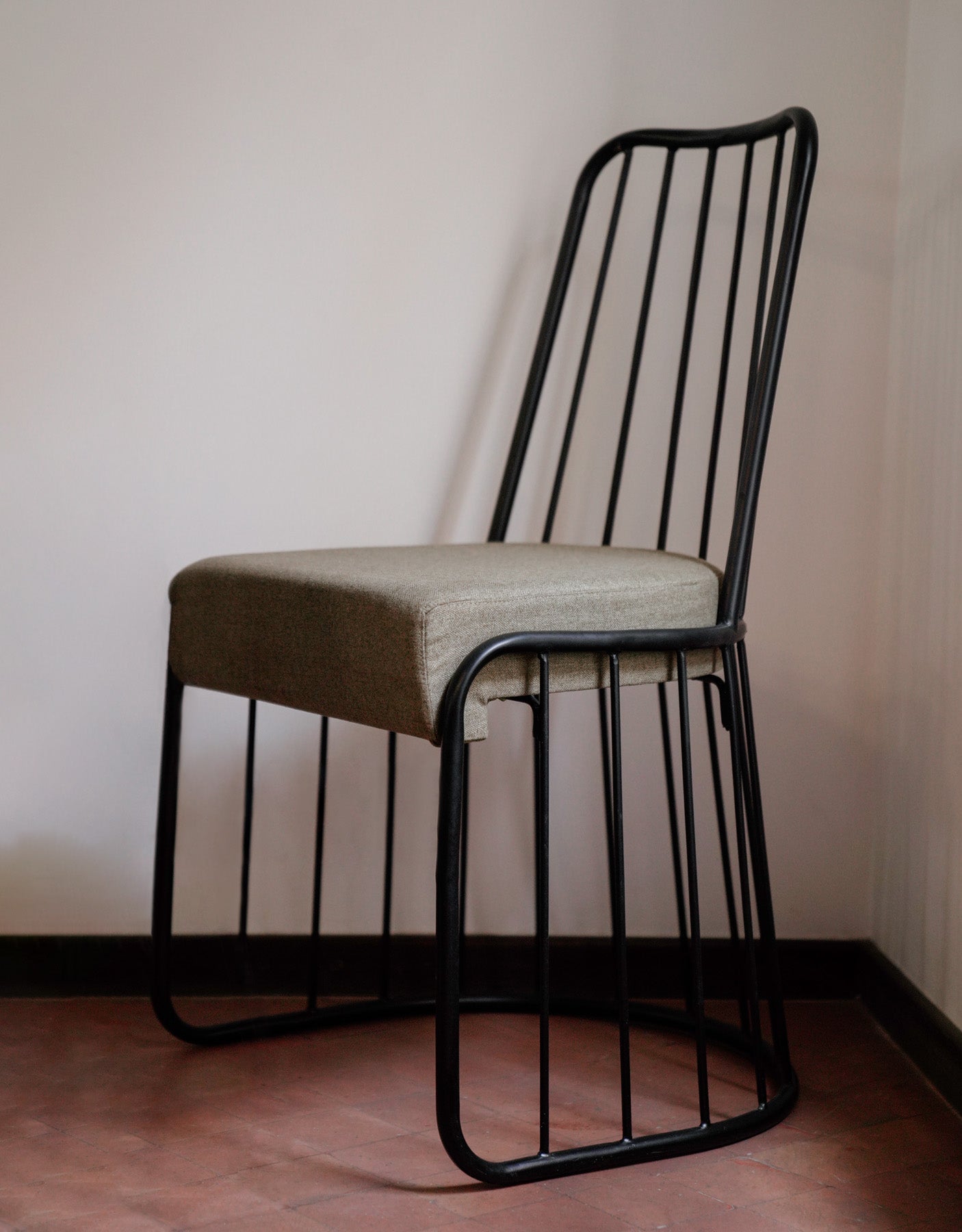 Glinda-Metal Chair - BEECHTREE