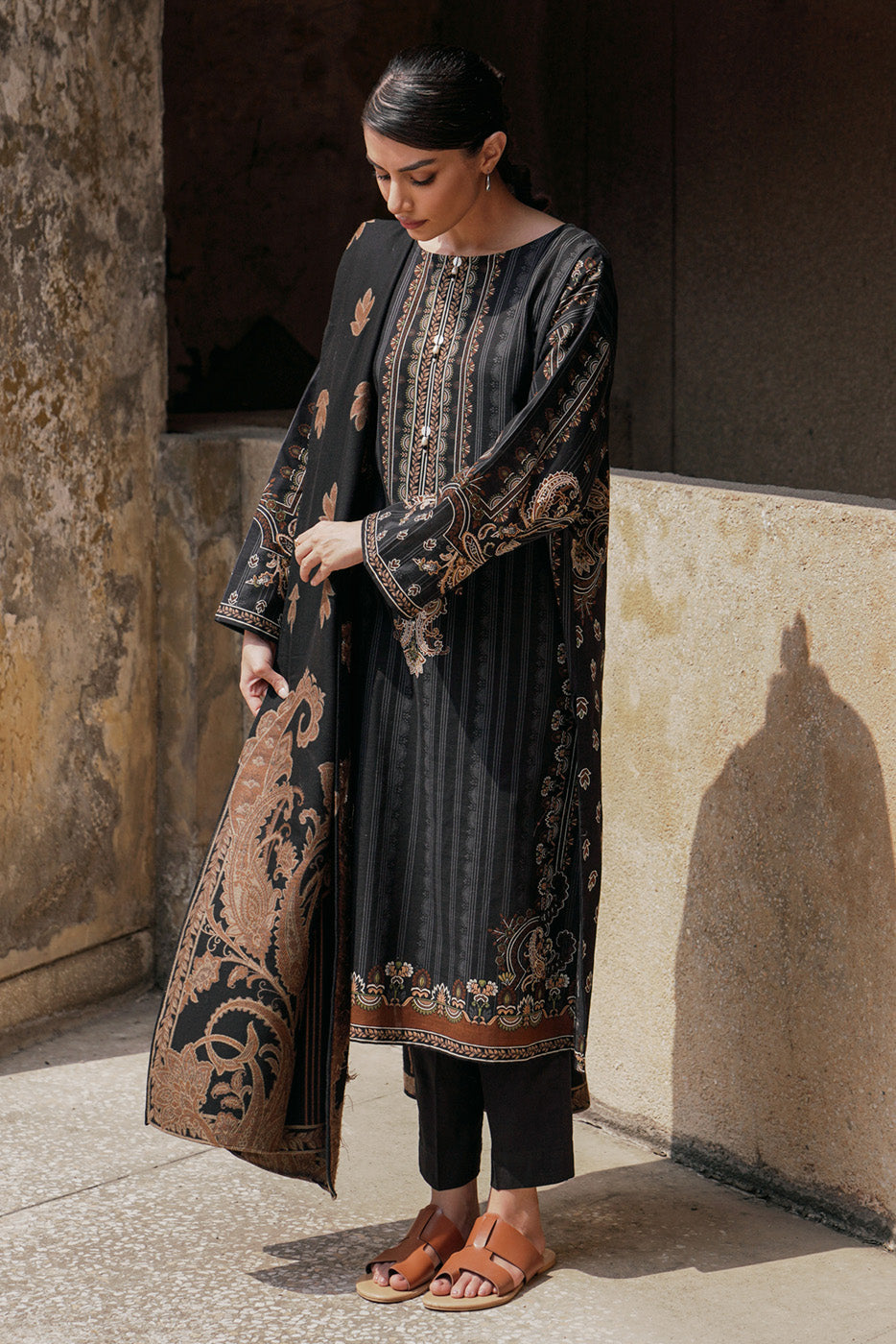 3 PIECE - PRINTED KHADDAR SUIT - LUXURIOUS ANTIQUE