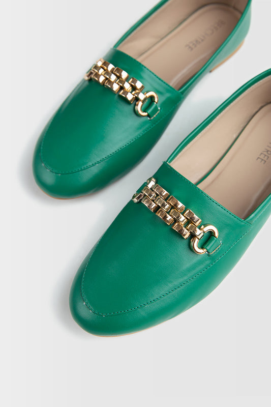 FOOTWEAR