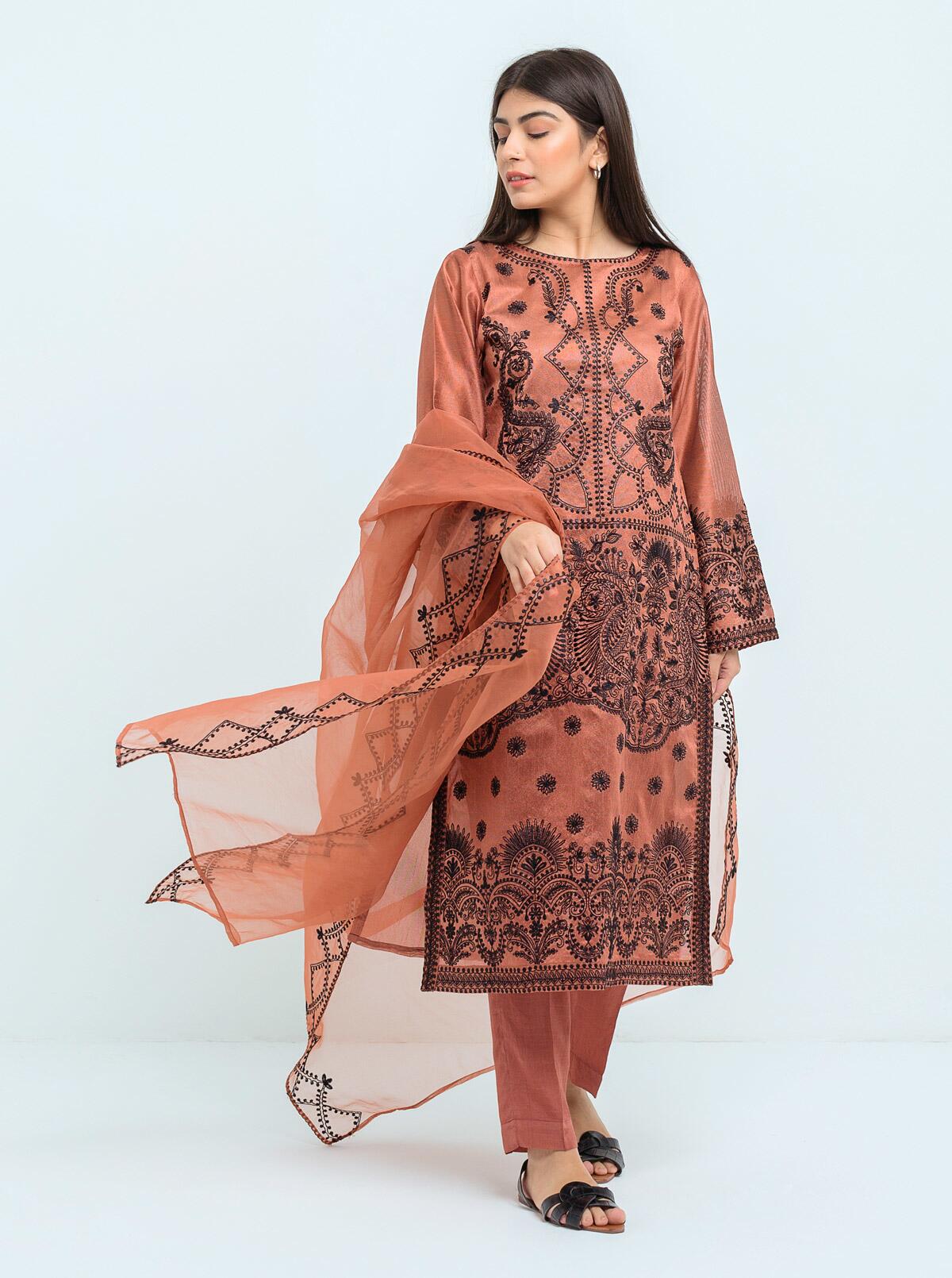 EMBROIDERED SHIRT WITH DUPATTA