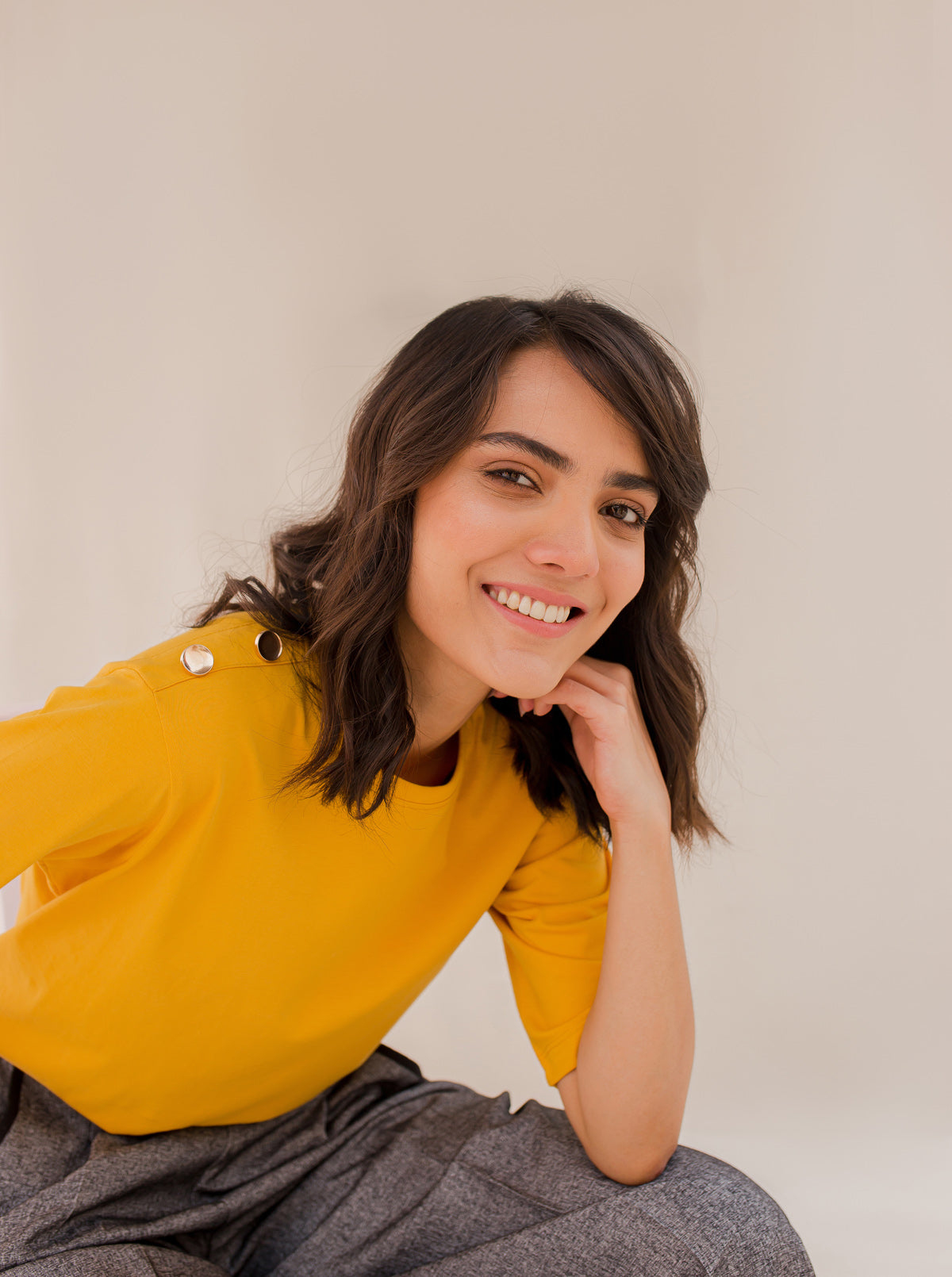 YELLOW METALLIC BUTTON T-SHIRT