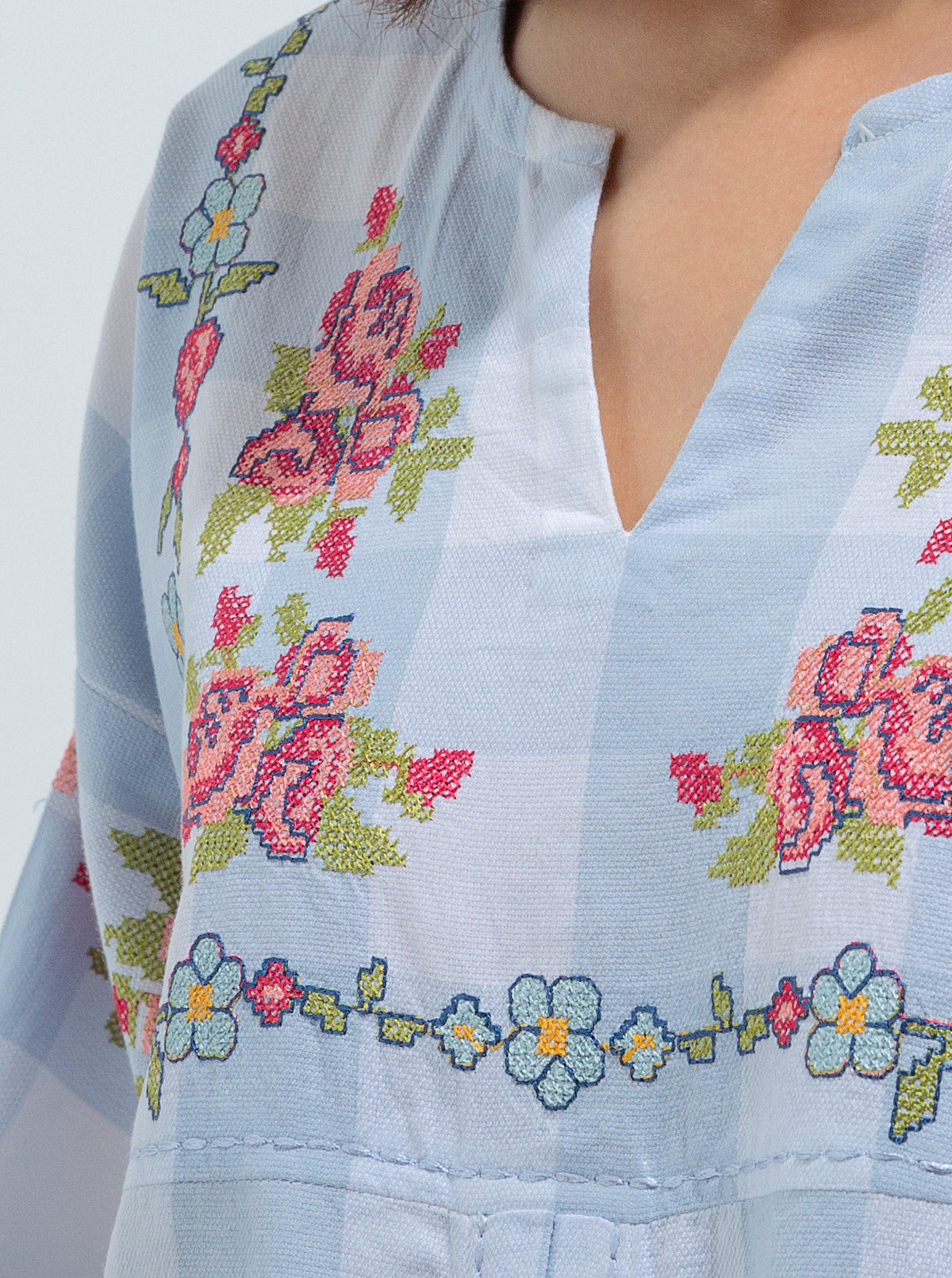 EMBROIDERED SHIRT