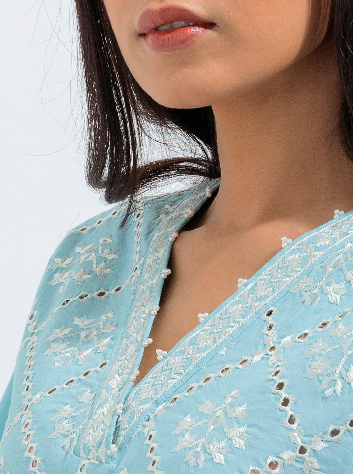 EMBROIDERED SHIRT