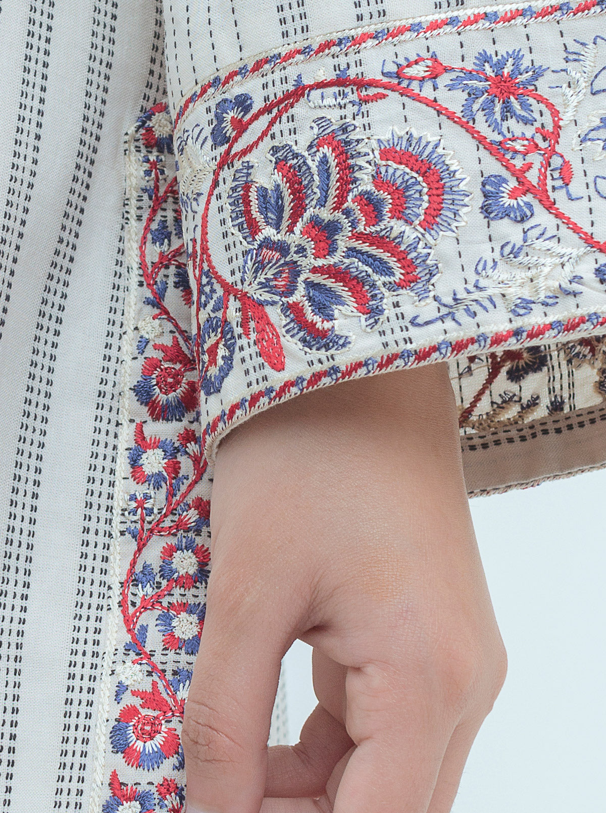 EMBROIDERED SHIRT