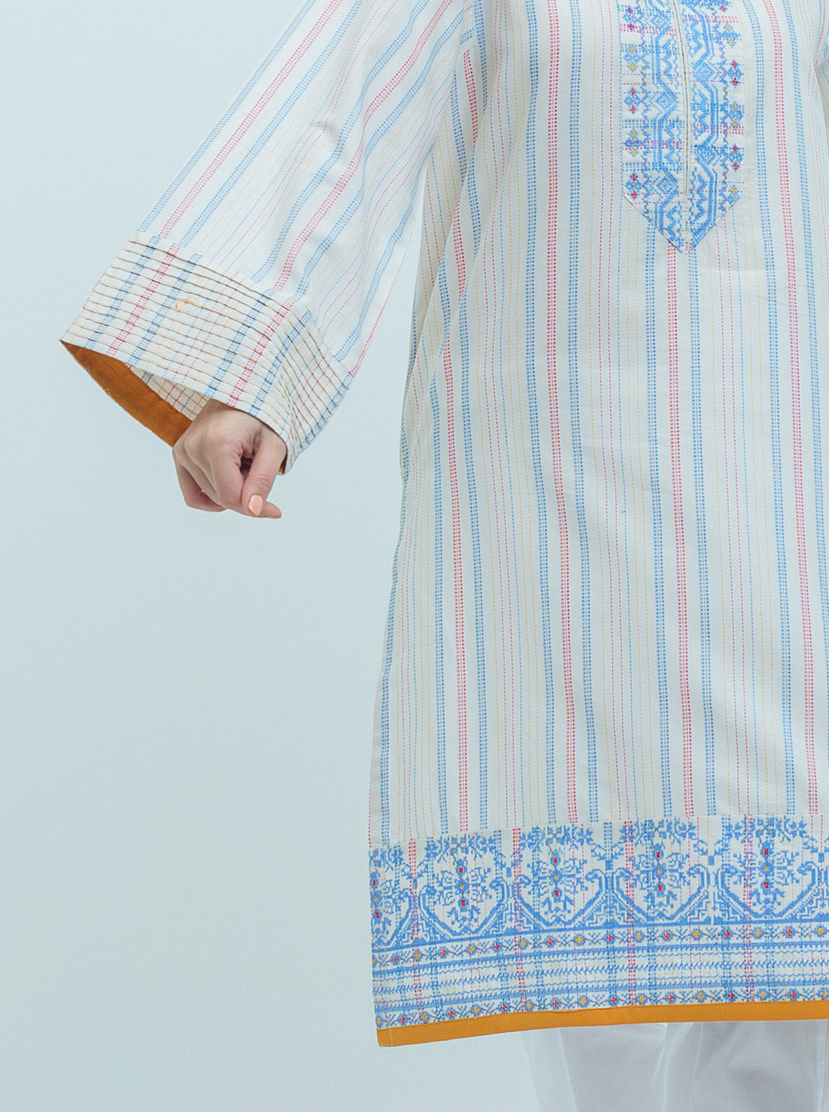 EMBROIDERED SHIRT