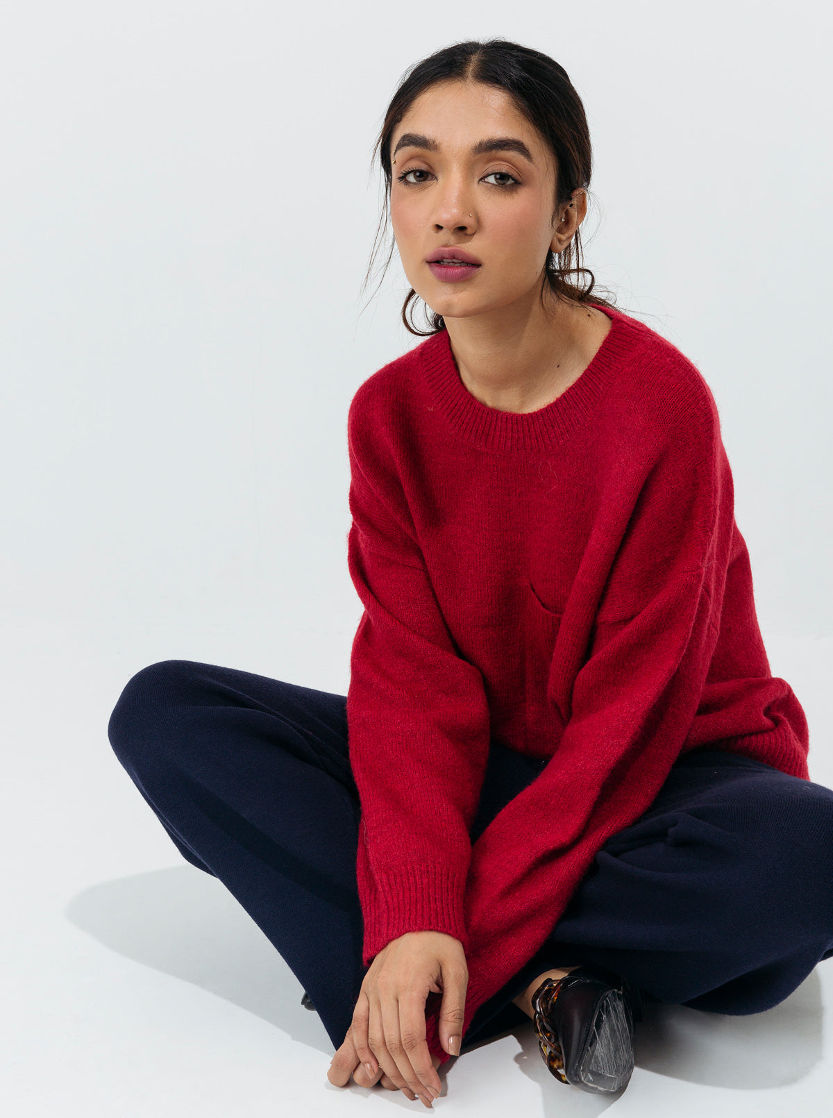 RED POCKET PULLOVER