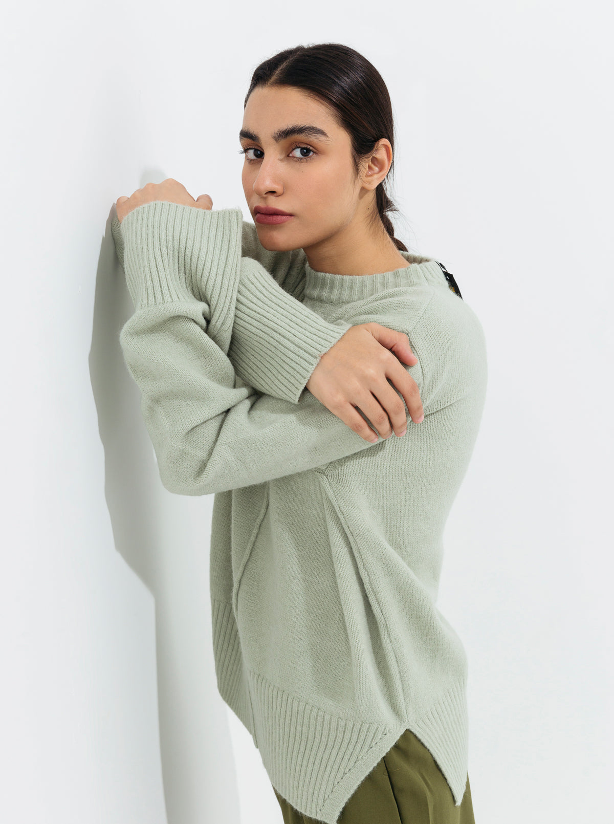 MINT RIBBED HEM PULLOVER