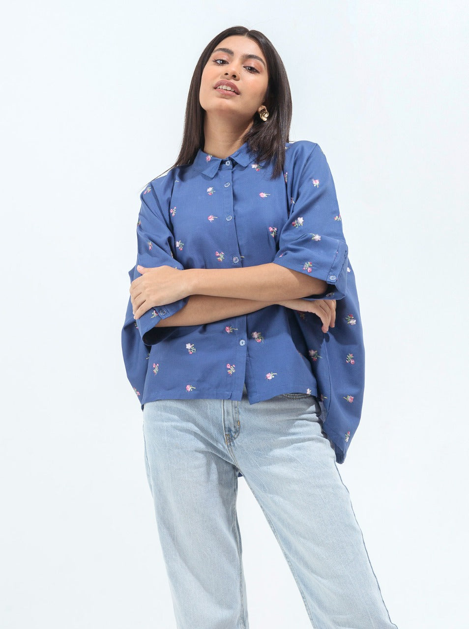 BLUE FLORAL EMBROIDERED BOXY SHIRT